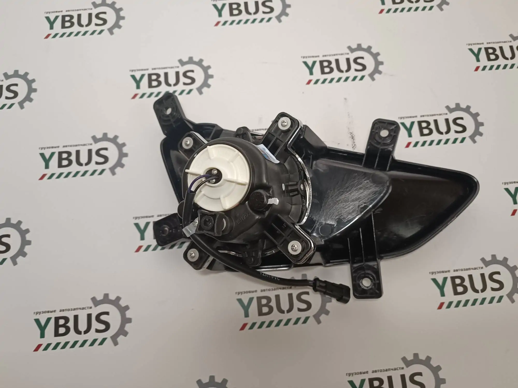 Фара противотуманная левая Yutong — изображение 2