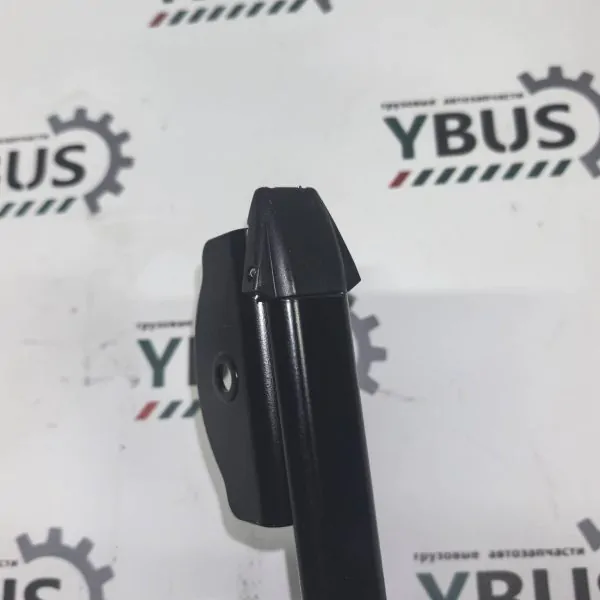 Рычаг стеклоочистителя левый Yutong ZK6128